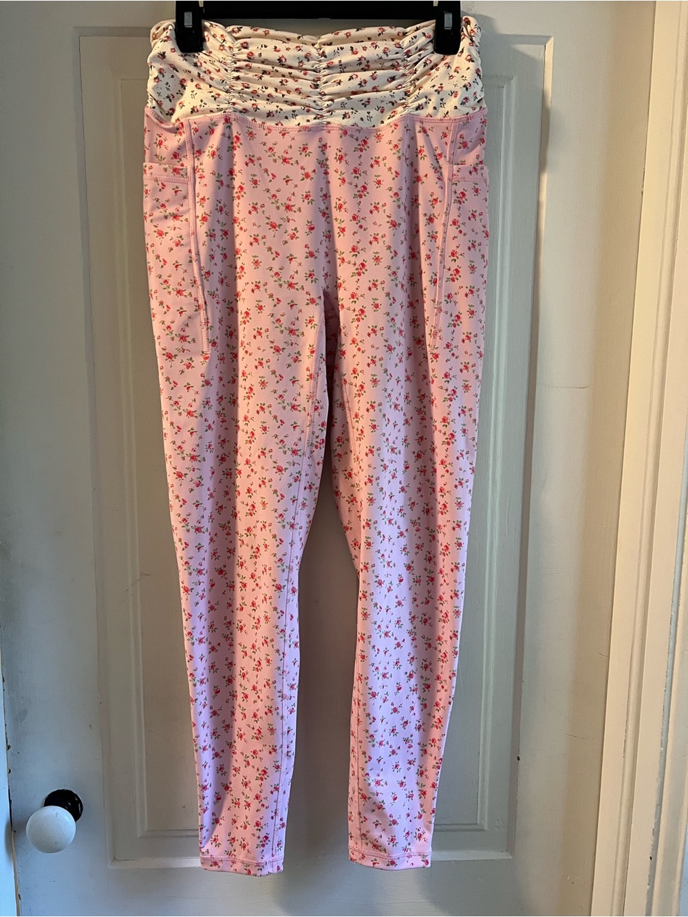 Blogilates Target rushed floral leggings